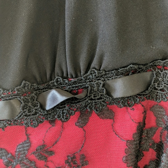 Halter Dress - Picture 5 of 6